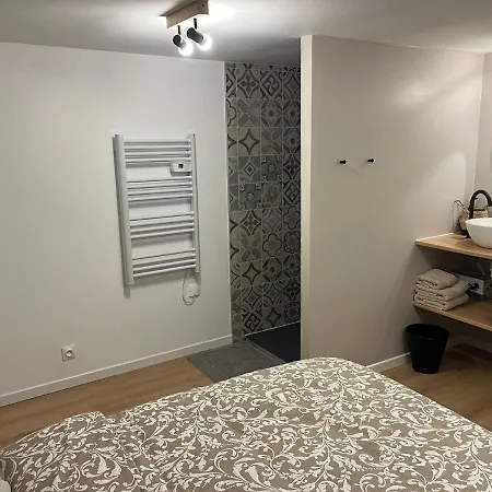 Studio Carnot - Proche Docks 76, Kindarena Et Centre De Rouen - Stationnement Gratuit - Netflix - Wifi Apartment *