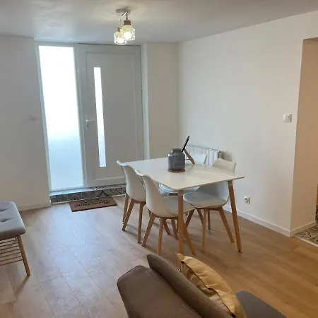 Studio Carnot - Proche Docks 76, Kindarena Et Centre De Rouen - Stationnement Gratuit - Netflix - Wifi *